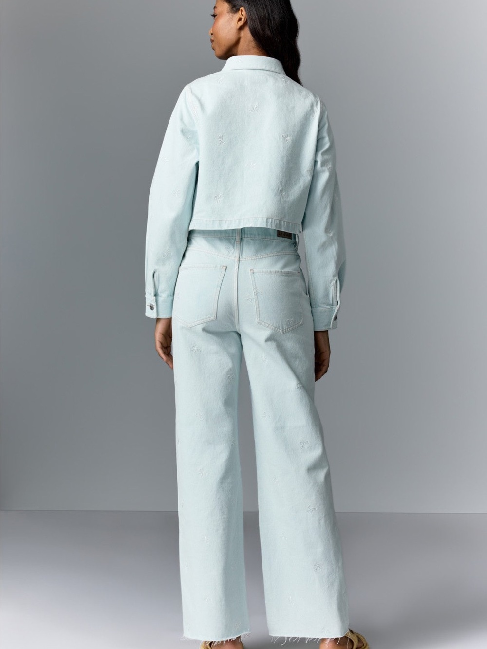 Cropped Light Blue Button-Front Jacket - Picture 3 of 10